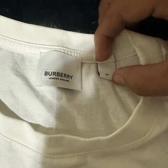 Burberry Cream Tee - Picture 3 of 3